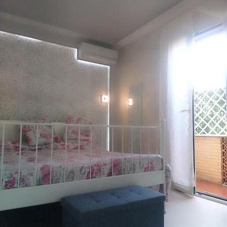 Rosilienza Suites Private Spa, Patio Garden Free Trasfer To & From Airport Fiumicino Exterior foto