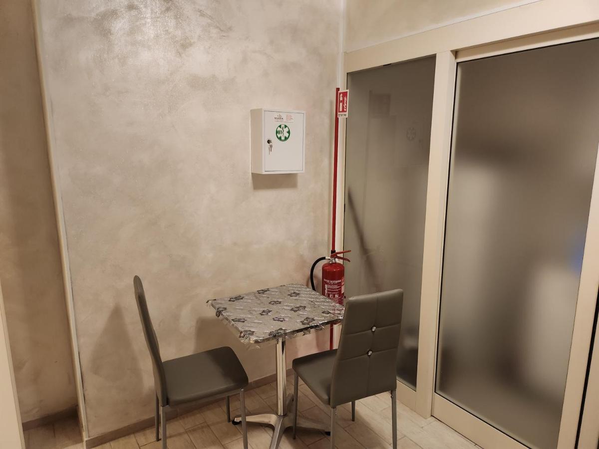 Rosilienza Suites Private Spa, Patio Garden Free Trasfer To & From Airport Fiumicino Exterior foto